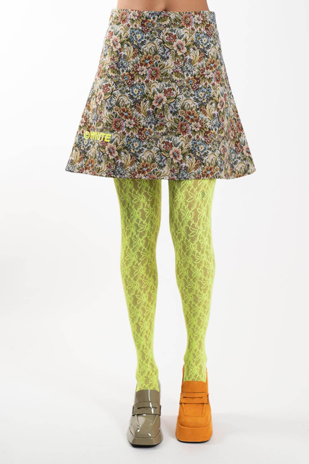 Gojaq  gonne  white  var.unica, m