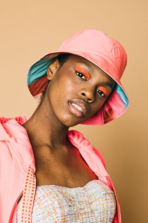 KE2466 coral - Cappelli - KOSTUMN°1