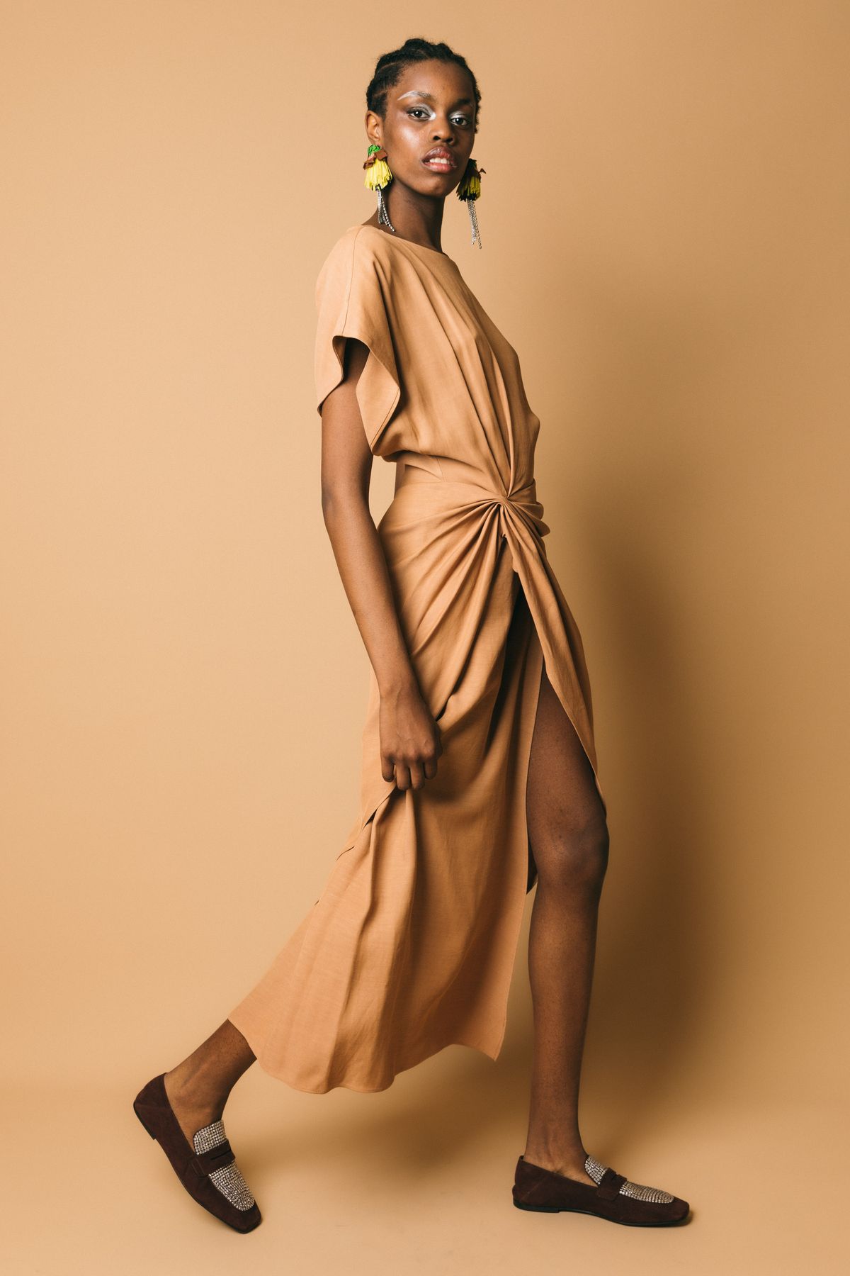 M1b0041 terra  abito lungo  solotre  terra, 44