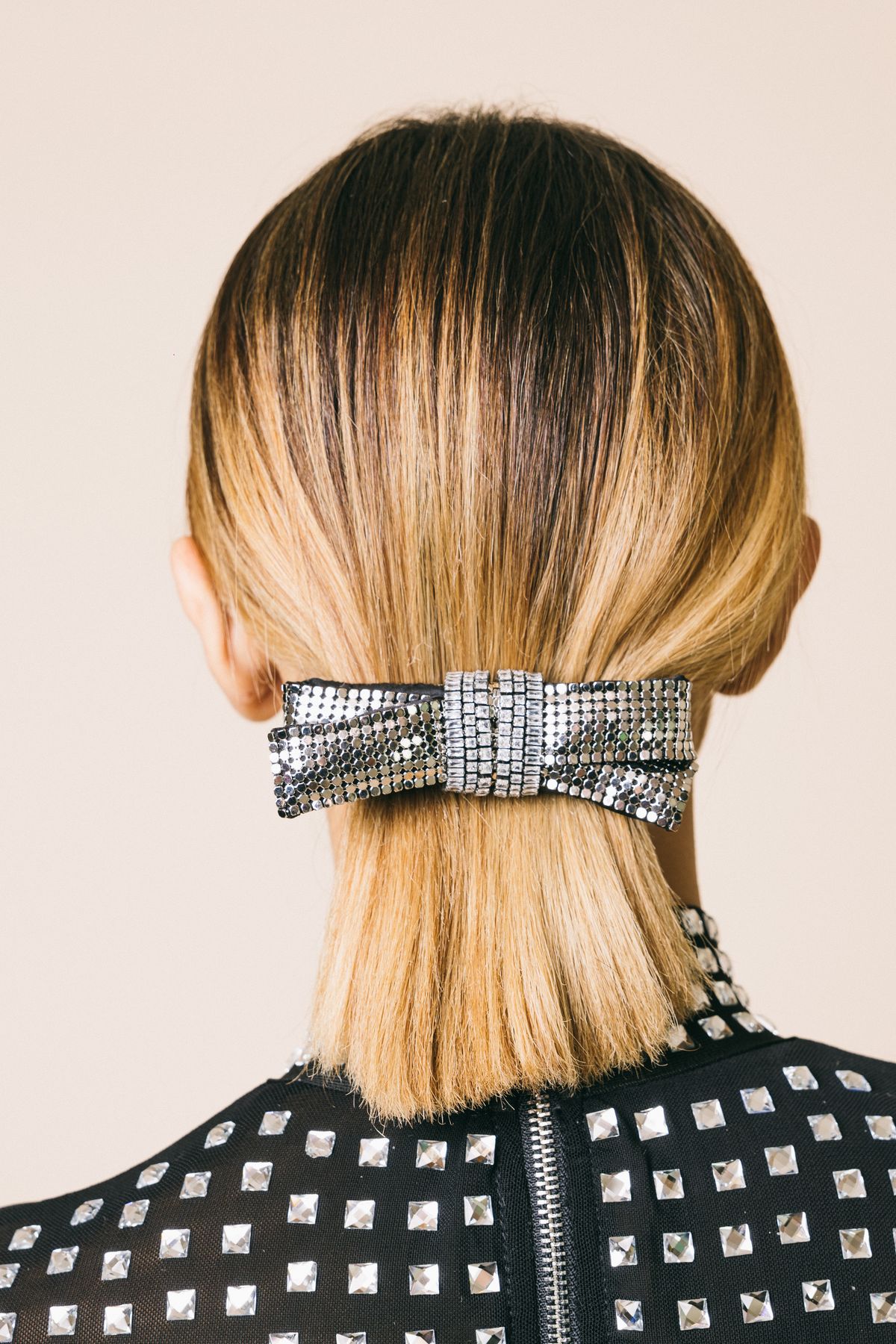 F7403 silver  fermacapelli  rada'  silver