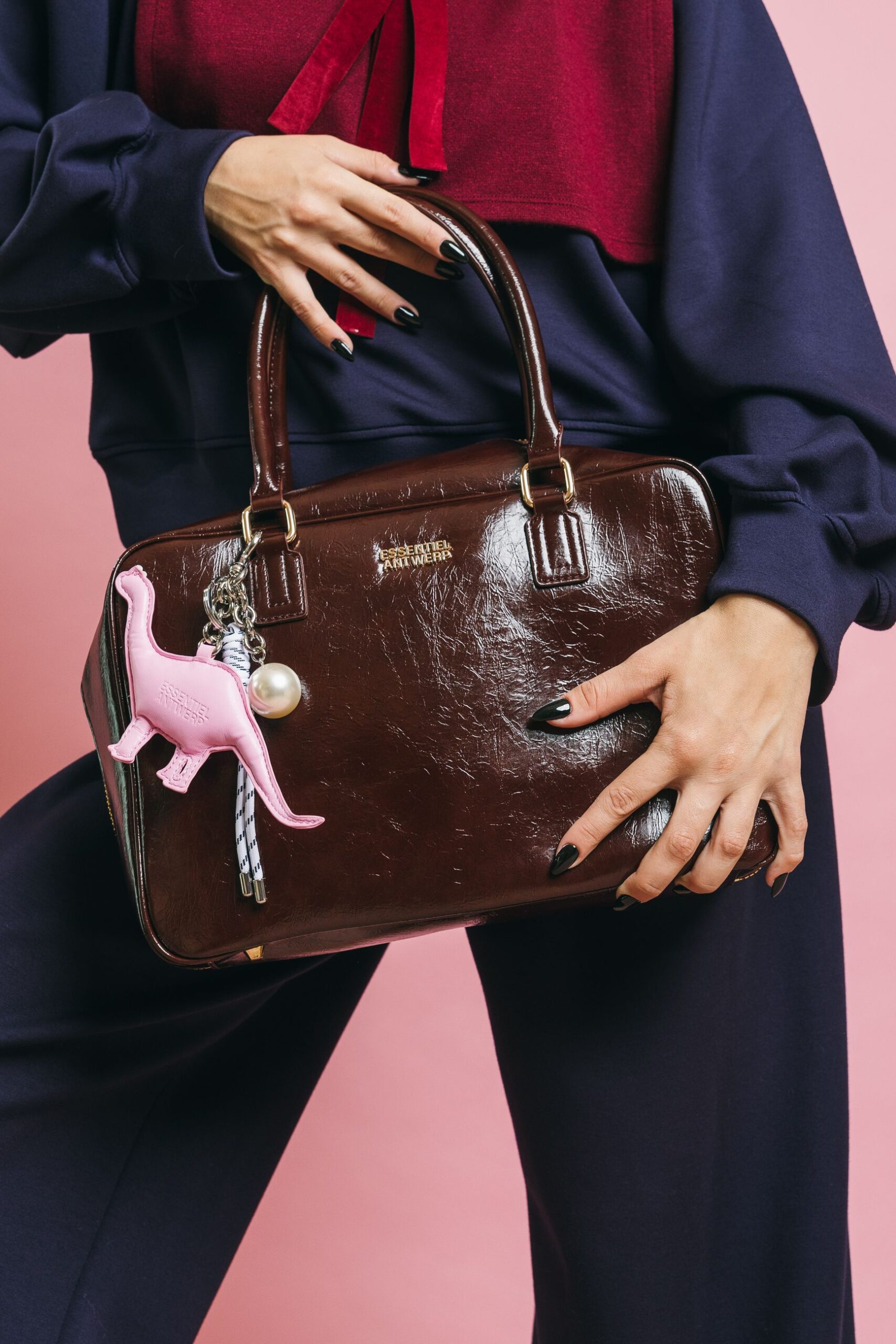 Ilyas dino keyhanger  charms  essentiel antwerp  pink, taglia unica