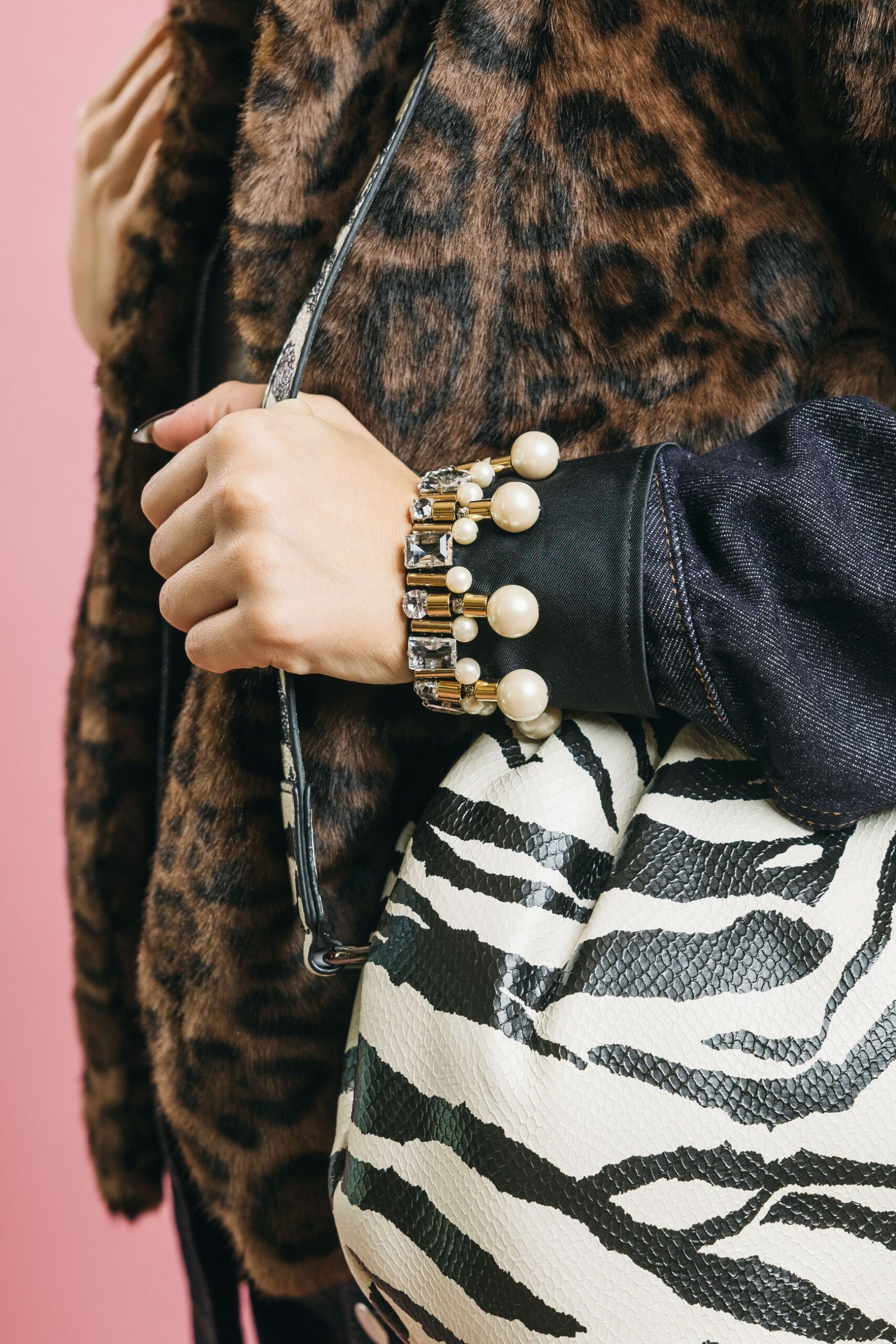 B6901 black  gioielli (altro)  rada'  nero/oro